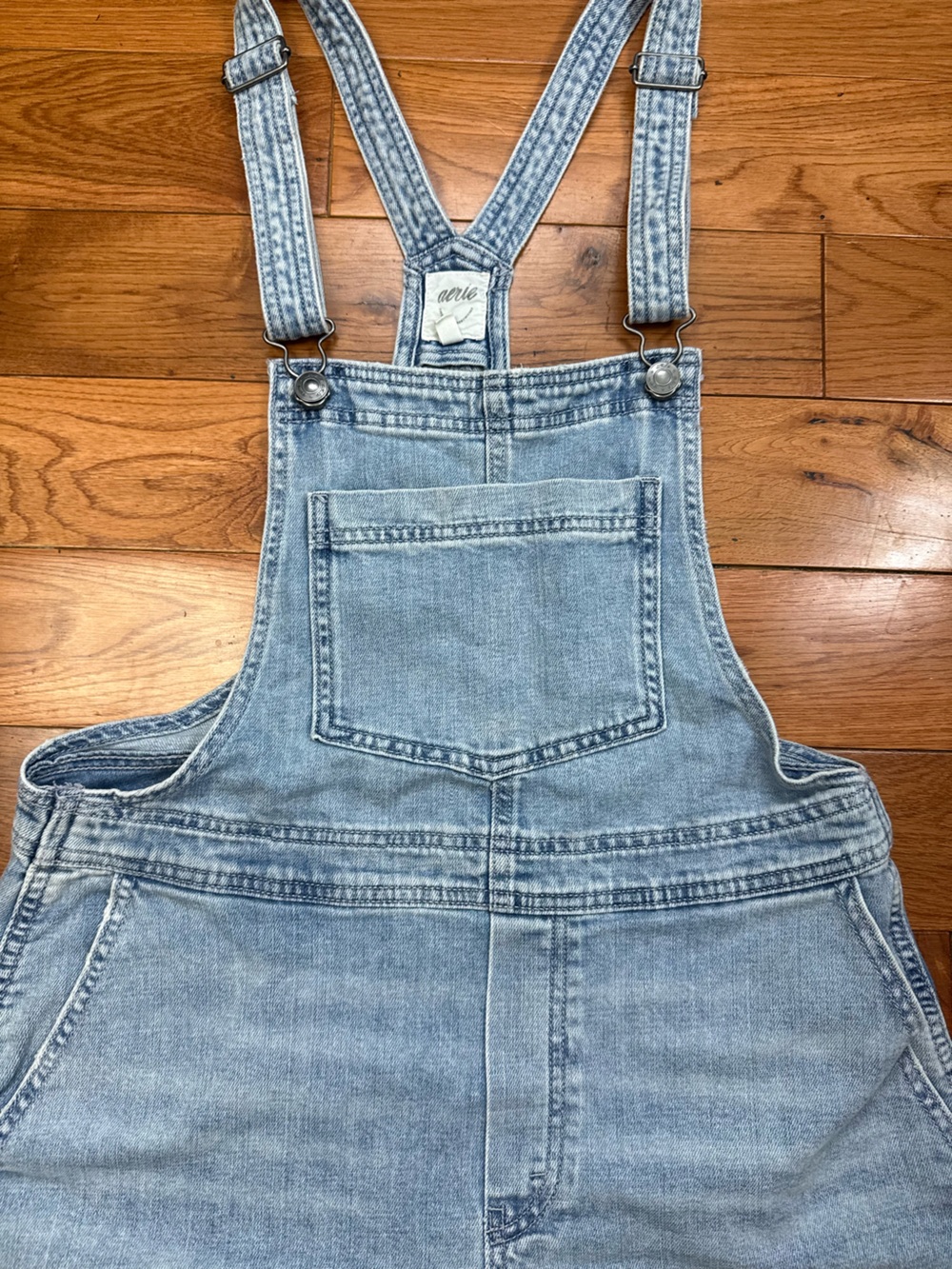 Aerie Lightwash Denim Overall Shorts NWOT - Picture 3 of 6